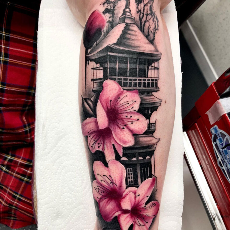 Flower Tattoo Source @shinanashi_vr via Instagram