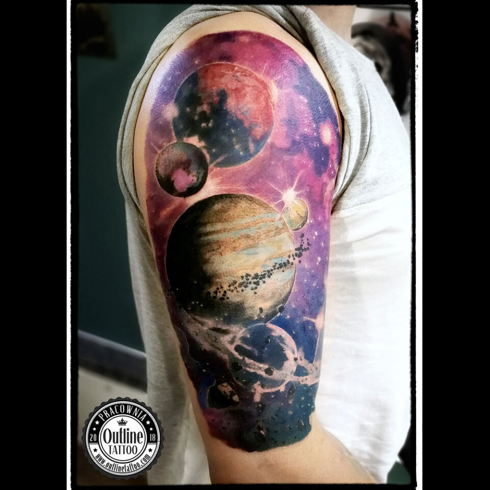 Space Tattoo Source @outlinetattoo via Instagram