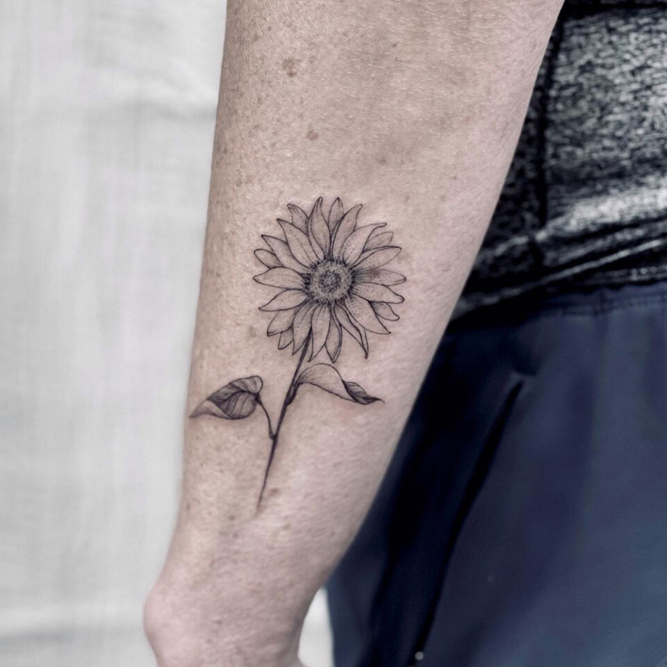 Sunflower Tattoo Source @iamyou.tattoo via Instagram