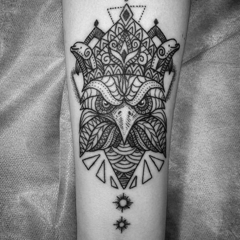 An Eagle with a Crown tattoo Source @Inkredible.creative.tattoo.studio via Facebook