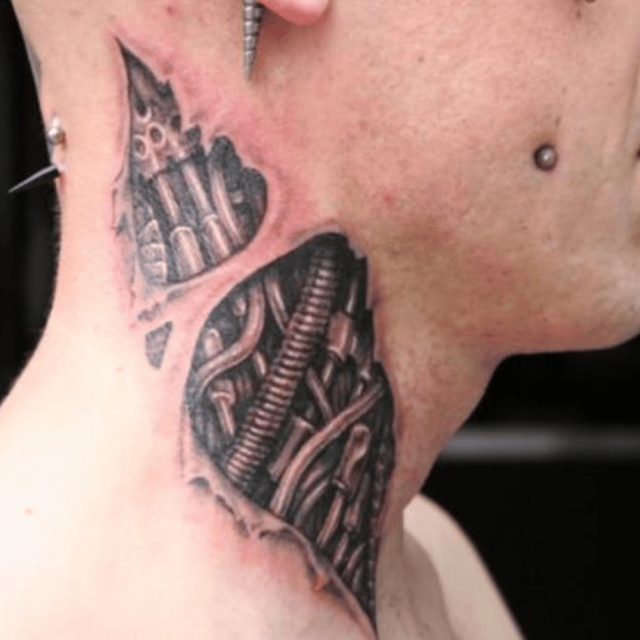 Fonte de tatuagem de aumento de pescoço de ciborgue biomecânico @tattoosbag.com
