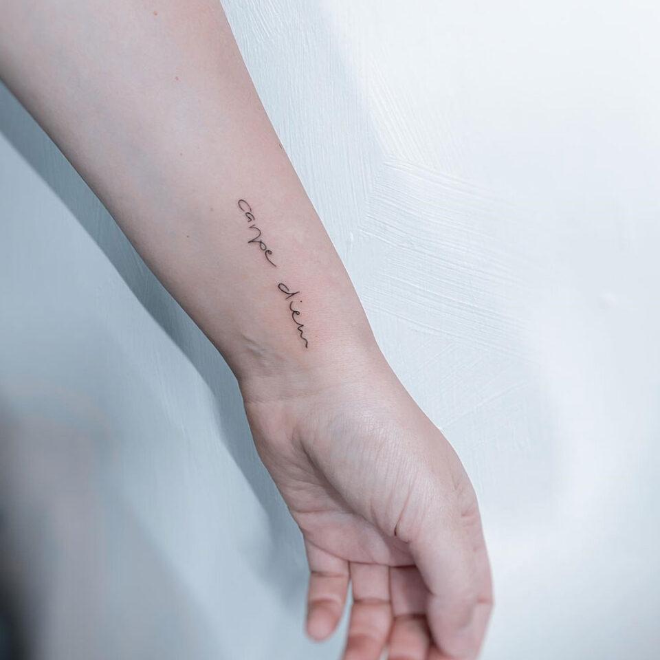 Carpe Diem Single Line Tattoo Source @lavieinktattoo via Instagram