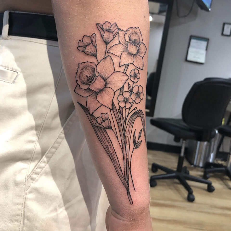 Daffodil floral tattoo sourced via IG @jola.tattoo