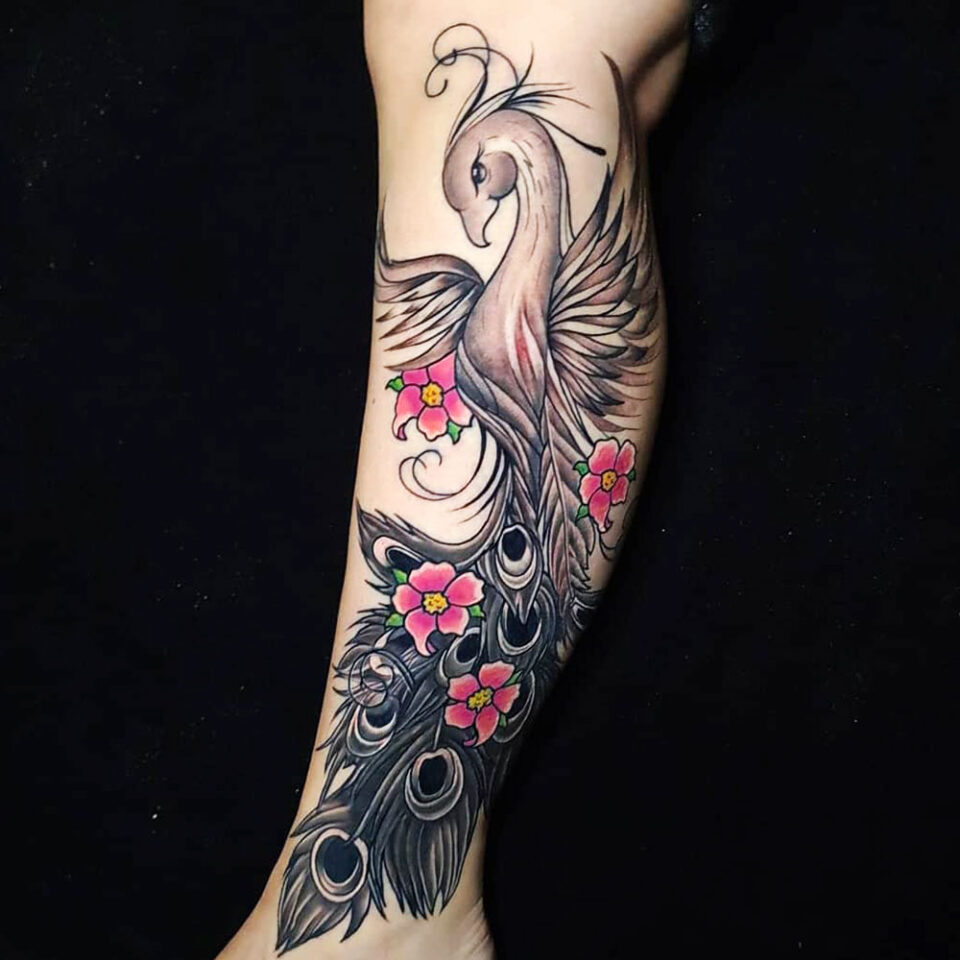 Floral Phoenix tattoo sourced via IG @tattootommy_markerkant