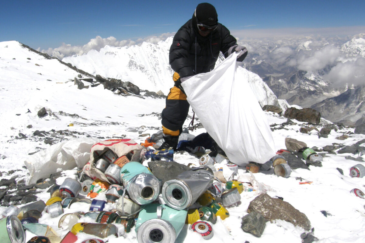 Mount Everest Is Absolutely Covered In Garbage, Viral Video Confirms