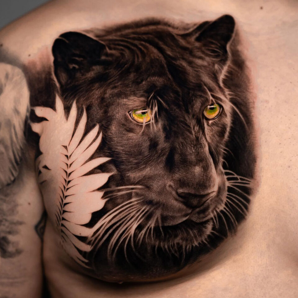 Fonte de tatuagem de animal de estimação Pantera Negra @jks.tatts via Instagram
