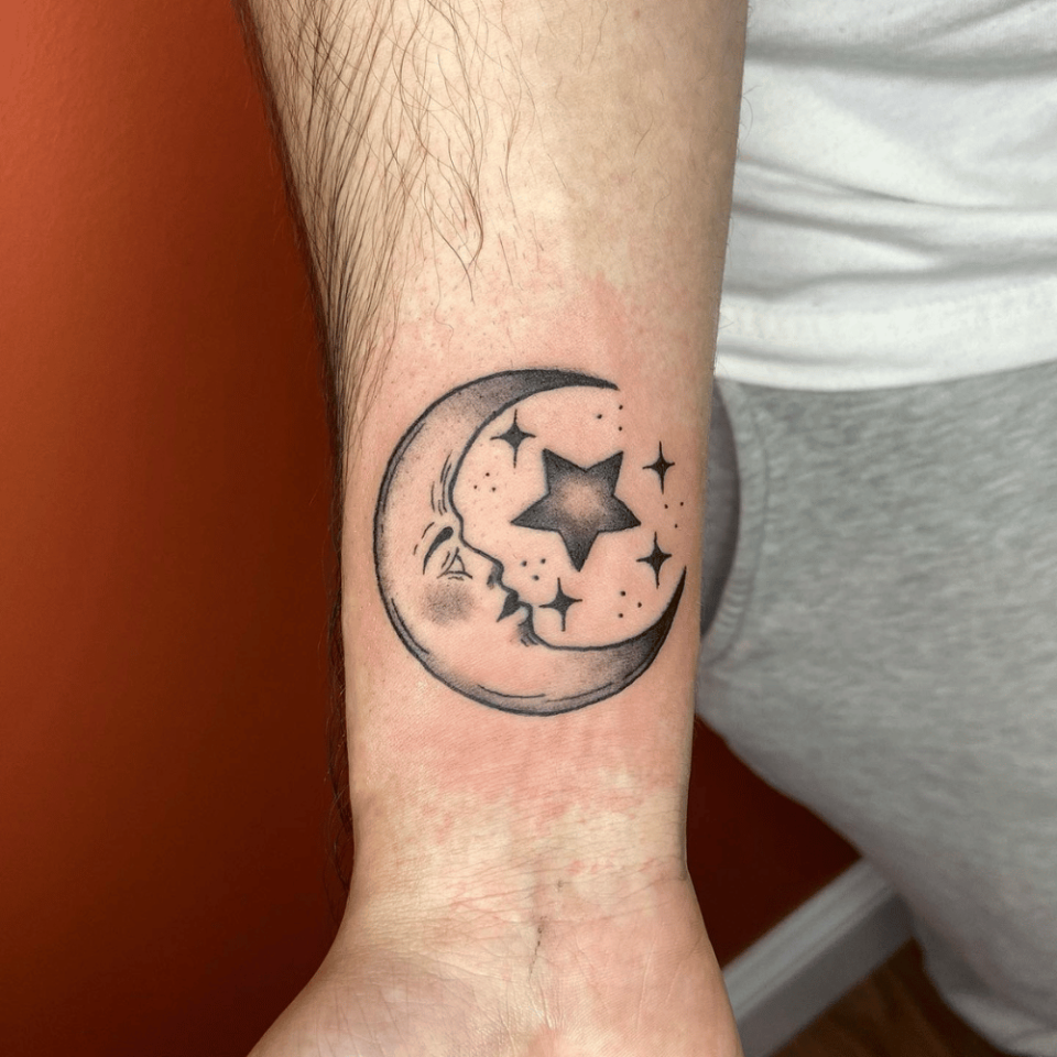 Crescent Moon Star Tattoo Source tattoochronic.com