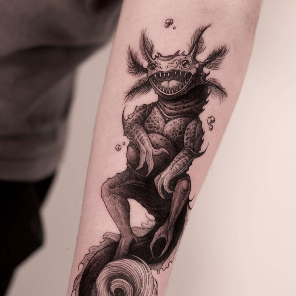 Fonte de tatuagem de animal de estimação Dragon Lizard @ 47volt via Instagram