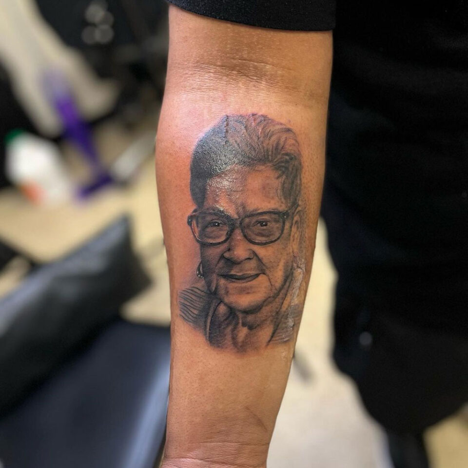 Grandparent portrait tattoo Source @phantom__do2 via Instagram