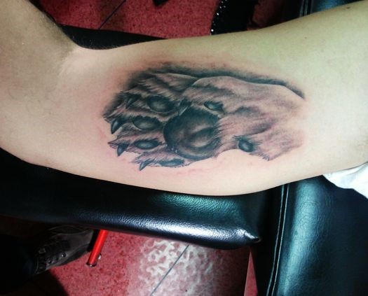 Hyper Realistic Lion Paw Print Realism Tattoo Source @LuigiCipSepe via Pinterest