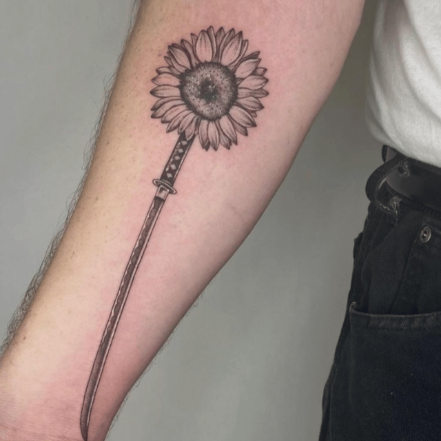 Samurai Sunflower Tattoo Source @nicetattooparlor via Instagram
