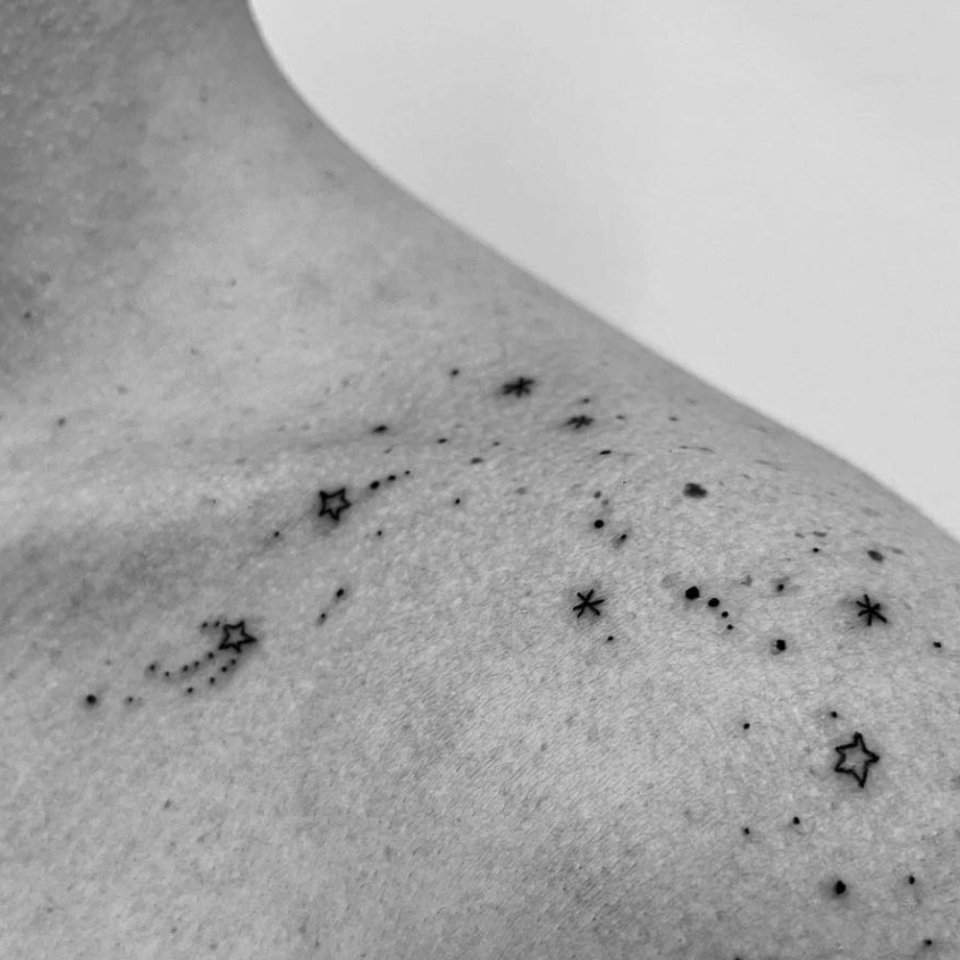 Stardust Star Tattoo Source @Vlinki via Instagram