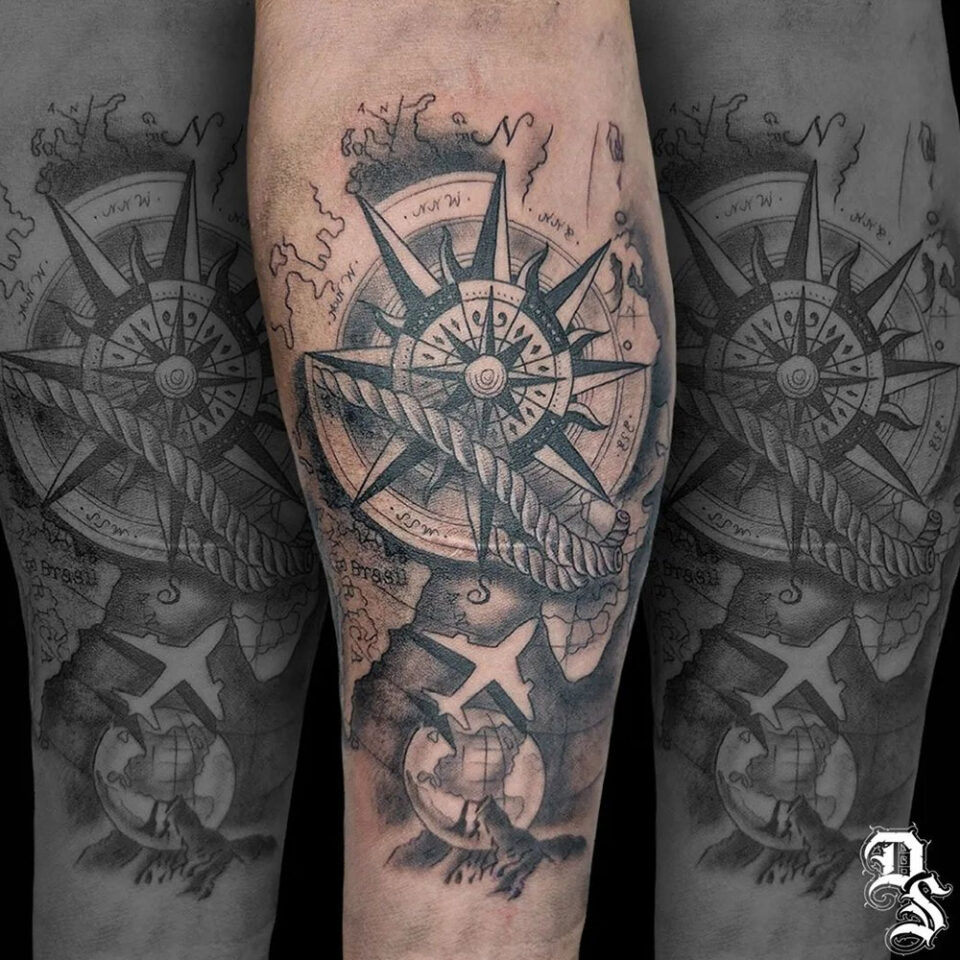 ancient map with compass tattoo Source @danielsiordiaj via Instagram