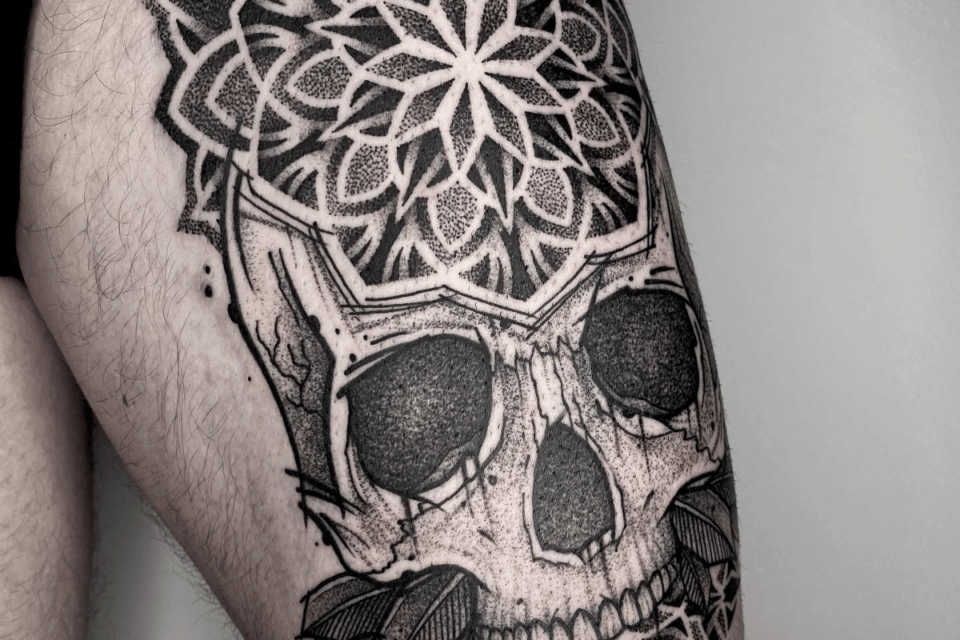 Skull Mandala Tattoo Source @gabrielber22 via Instagram