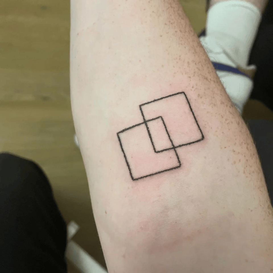 Overlapping Squares Matching Tattoo Source reddit.com
