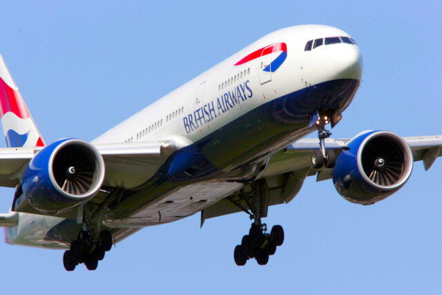 British Airways Plus-Sized Passenger Stuck In First Class Seat “Hoisted” Out After 3 Hours