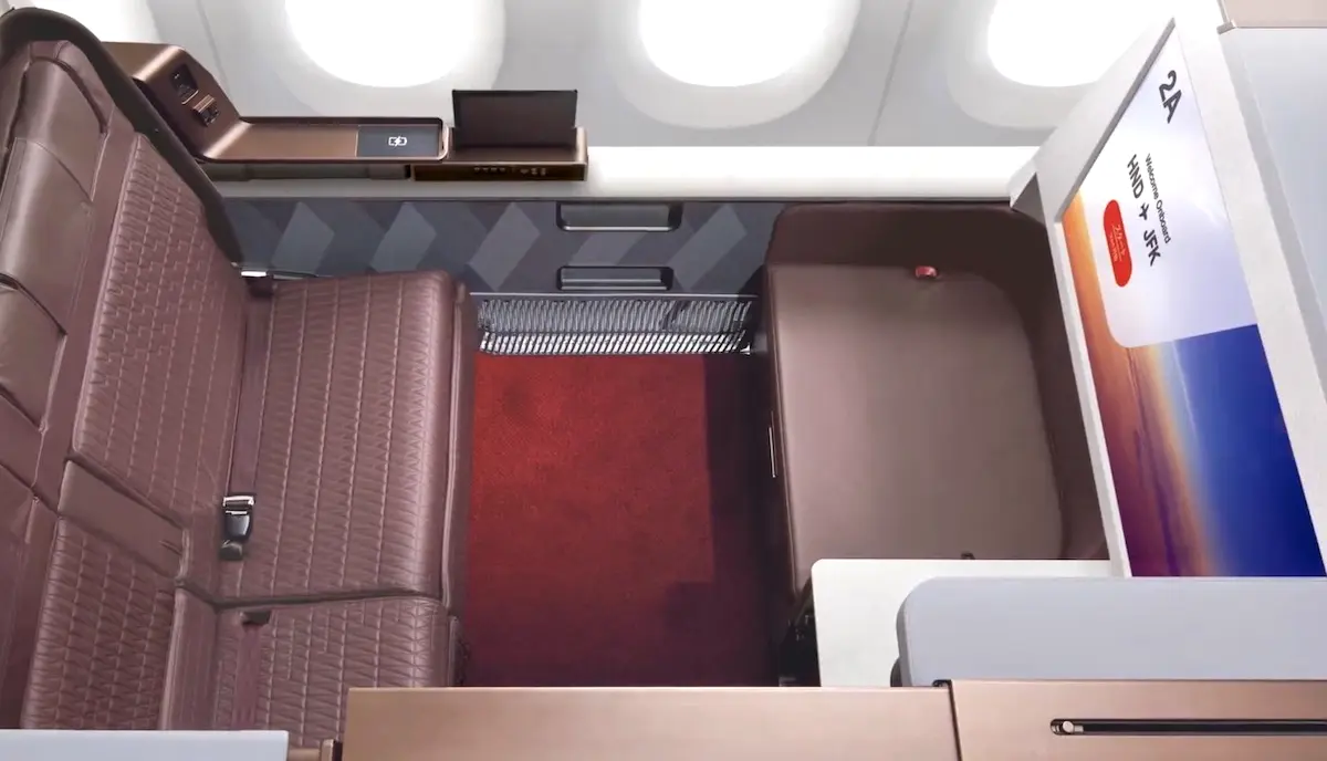 JAL's new first-class cabin from above.