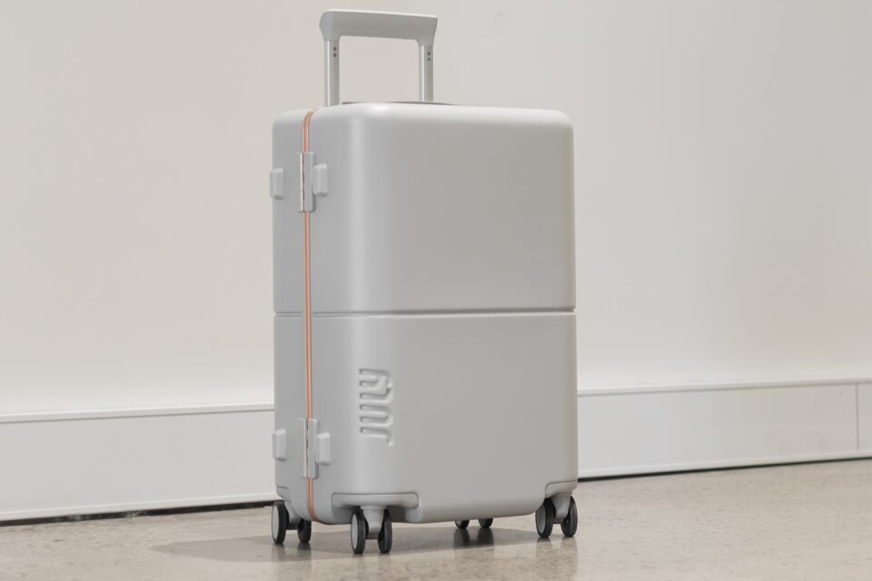July Luggage Review CarryOn Luggage Tested And Ranked