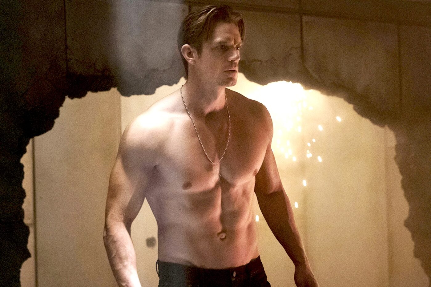 Vitamin T: Joel Kinnaman Reveals Hollywood’s Dirty Secret To Getting Ripped