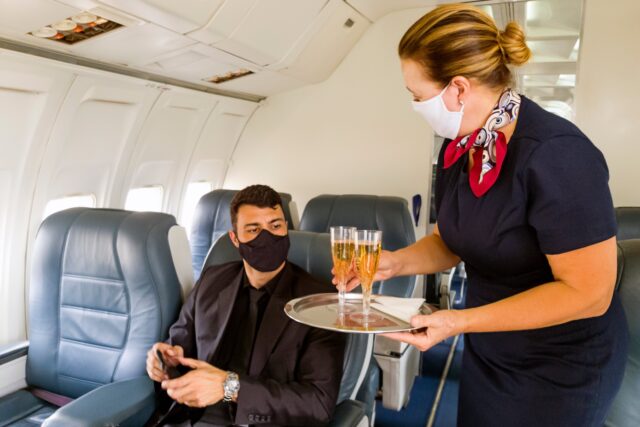 What’s the Difference Between First Class and Business Class?